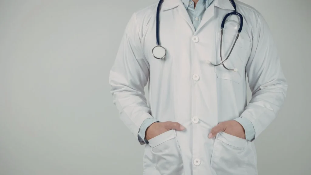 Tendências em jalecos para clínicas modernas e consultórios particulares